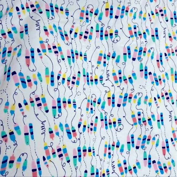 Size 4 lilly Pulitzer buoy skirt in excellent condition - Picture 2 of 6